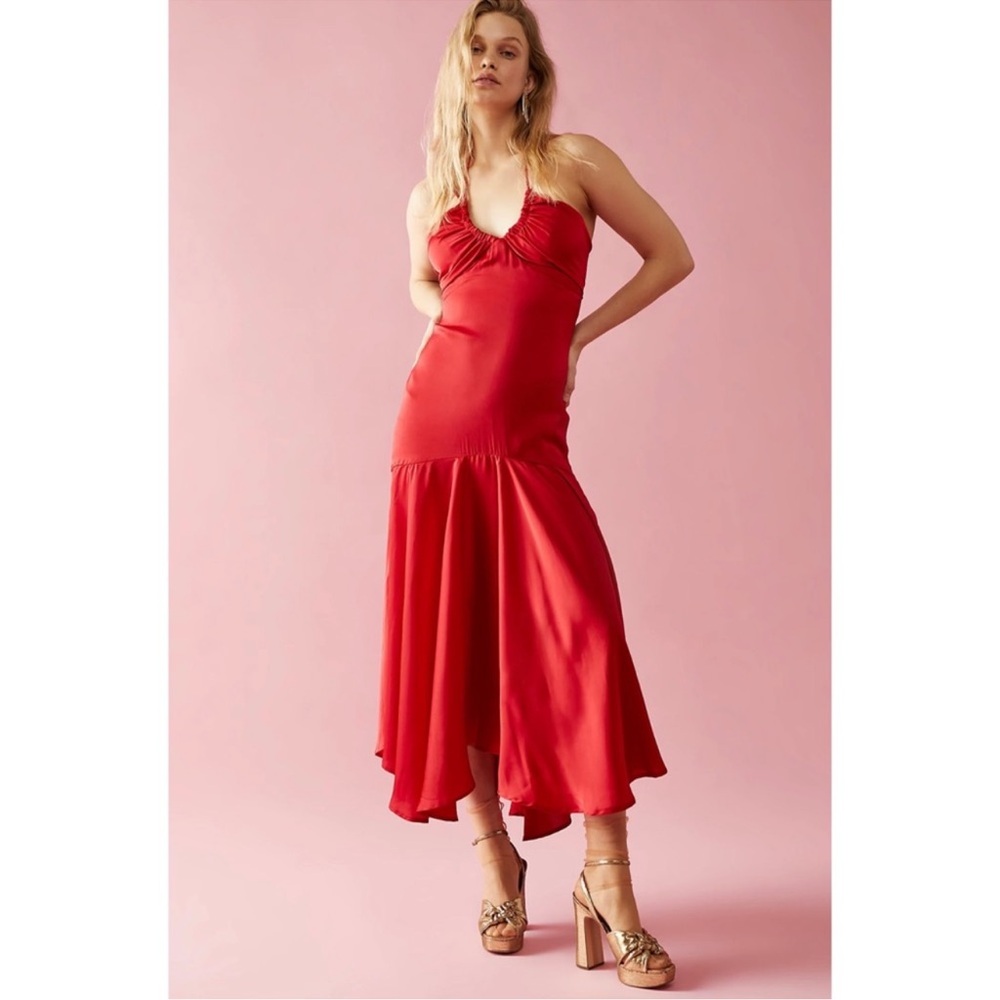 Delfi Collective X Free People Revolve
Dia NWT Free People Red Satin Midi Dress